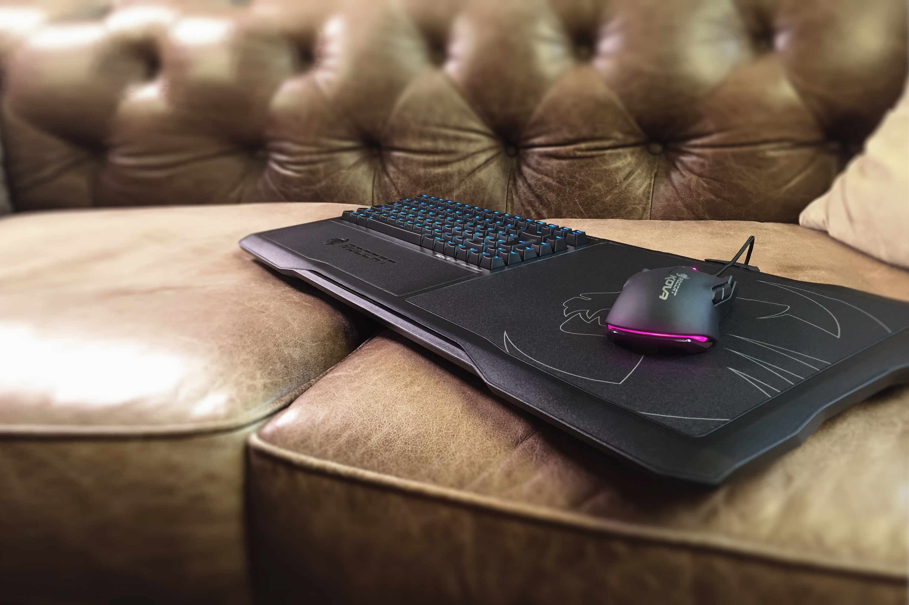 Roccat sova canapé PC
